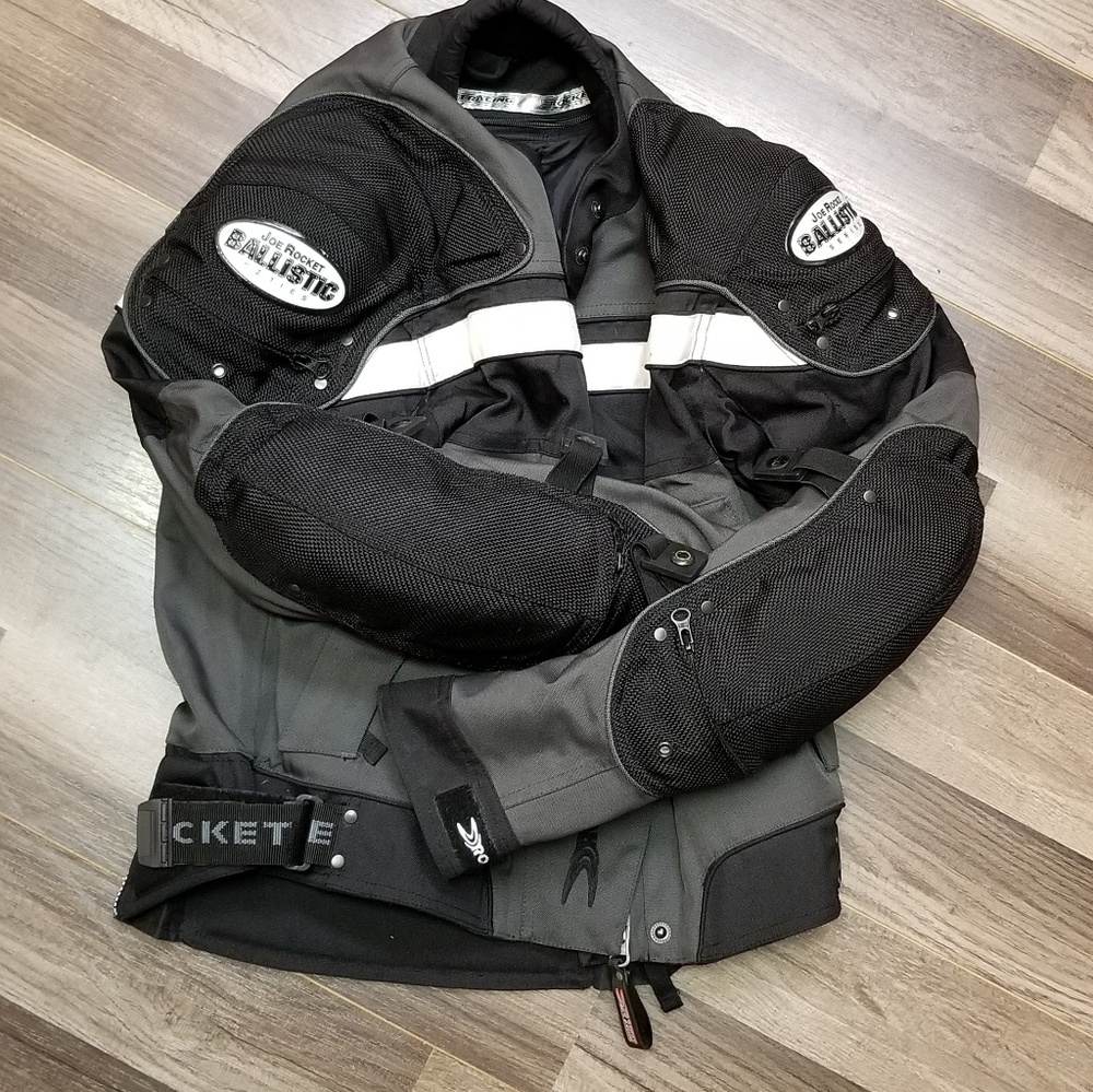 Ladies riding jacket with shoulder and elbow pads